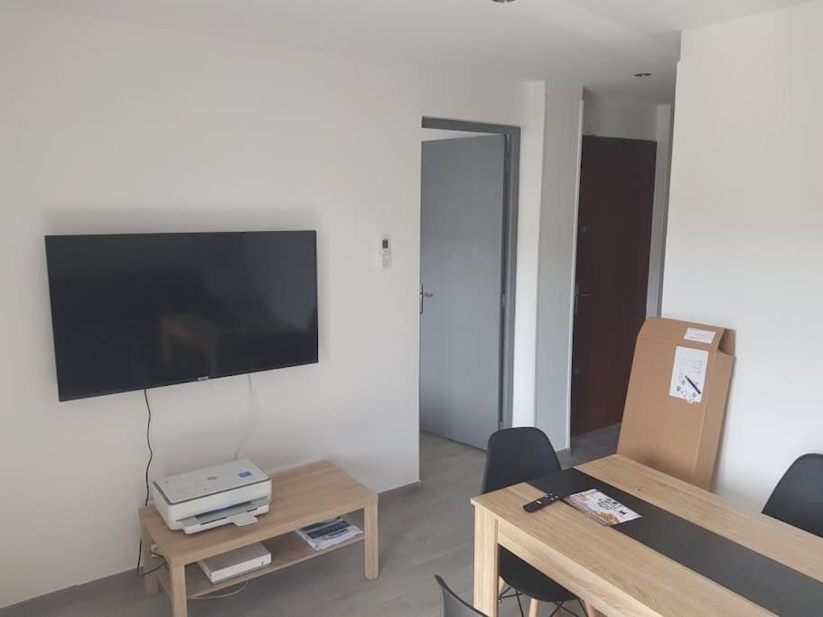 Ferienwohnung Superbe T3 Climatise Avec Balcon Parking Public Gratuit Marseilles Exterior foto